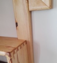 Holzregal1 Detail Unterstützung.